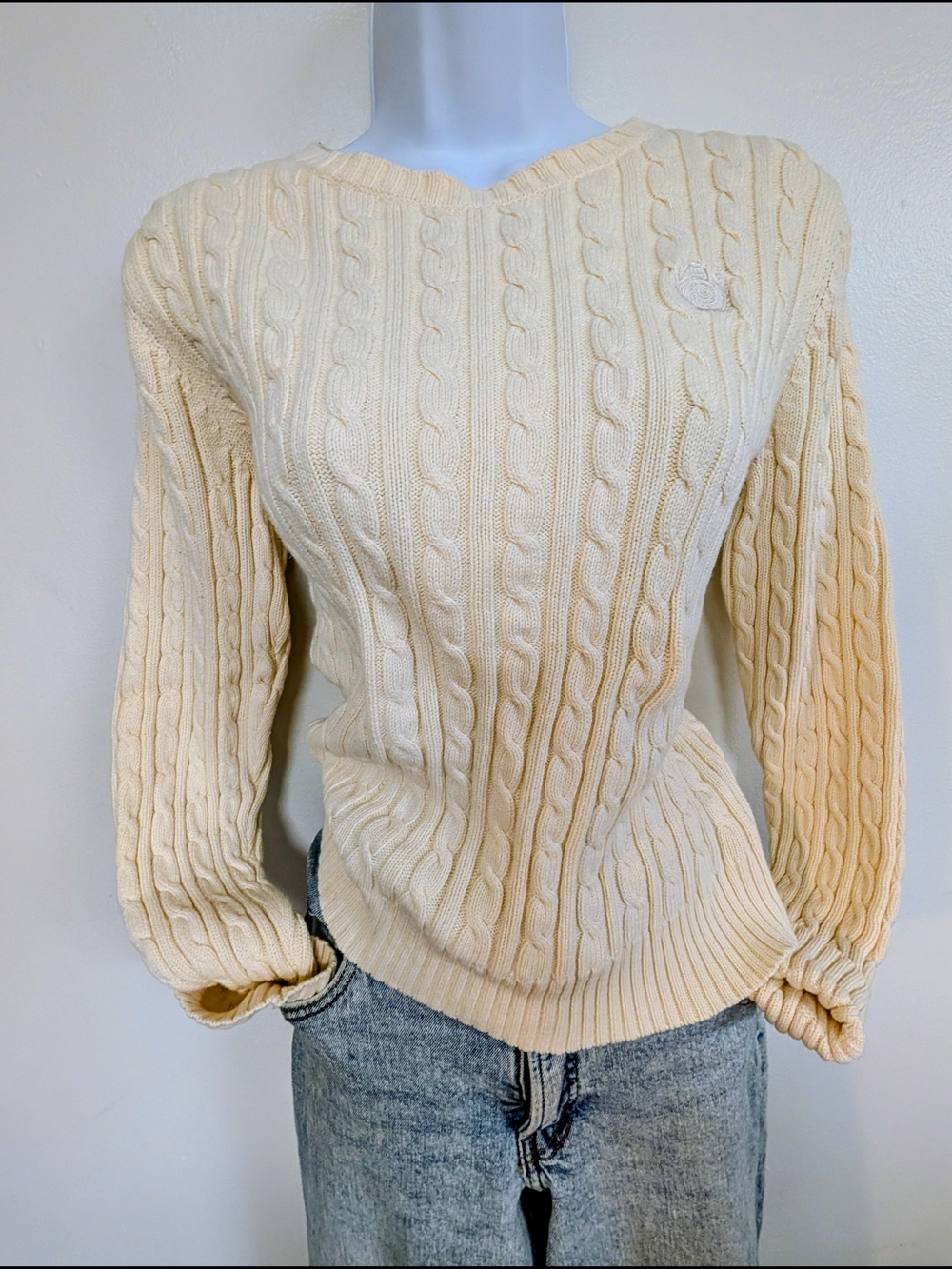 Liz Claiborne Cream Cable Knit Crewneck Sweater